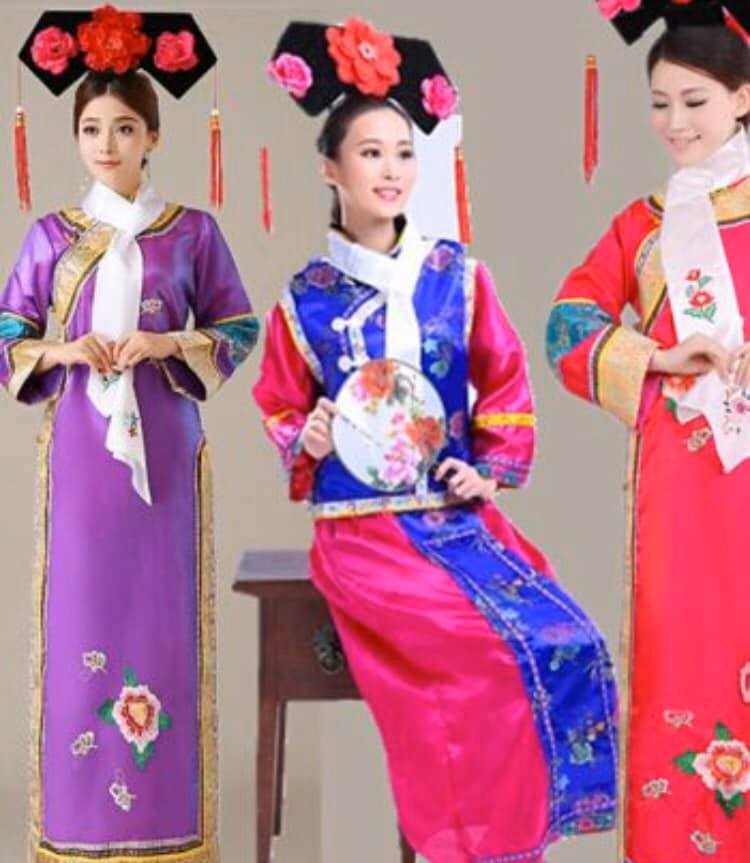 女性の曲線美を強調したチャイナドレス(金さん特別編)