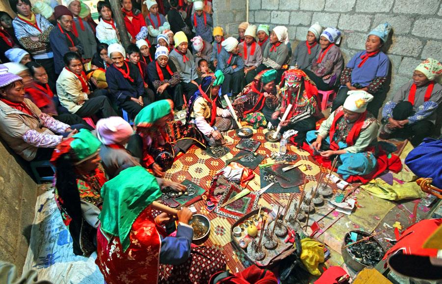 歌好きで住んでいる村は「歌の海」と称えられている壮族(チワン族)(李さん特別編)