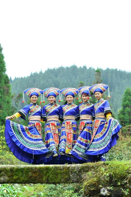 歌好きで住んでいる村は「歌の海」と称えられている壮族(チワン族)(李さん特別編)