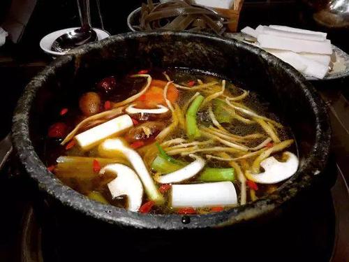 インドのアルナーチャル・プラデーシュ州の他、チベット自治区にも生活している門巴族(メンパ族)(李さん特別編)