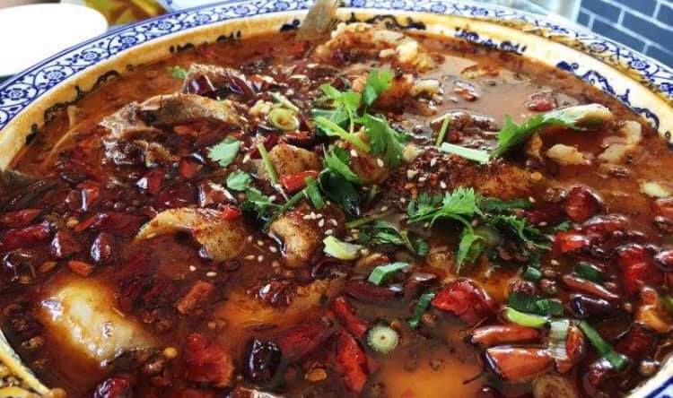 中国北西部・甘粛省の粛南ユグル族自治県を中心に生活している裕固族(以下、ユグル族)(何さん特別編)