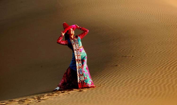 中国北西部・甘粛省の粛南ユグル族自治県を中心に生活している裕固族(以下、ユグル族)(何さん特別編)