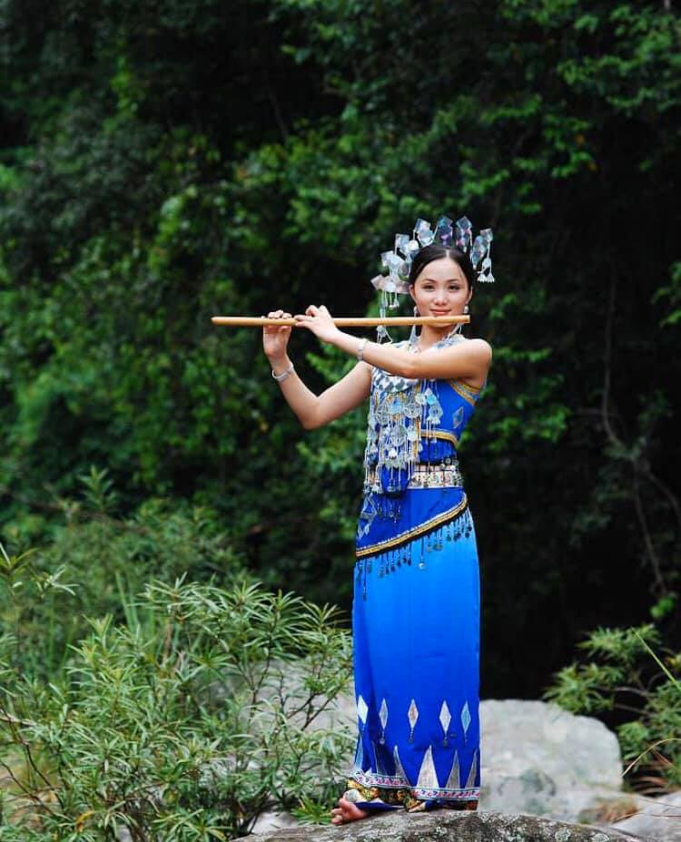 海南島の熱帯気候の中で生活している黎族(羅さん特別編)