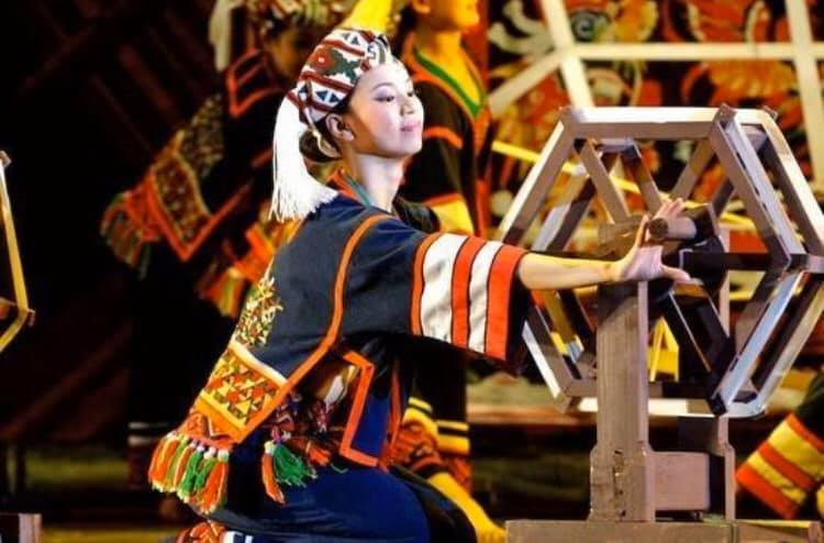 海南島の熱帯気候の中で生活している黎族(羅さん特別編)