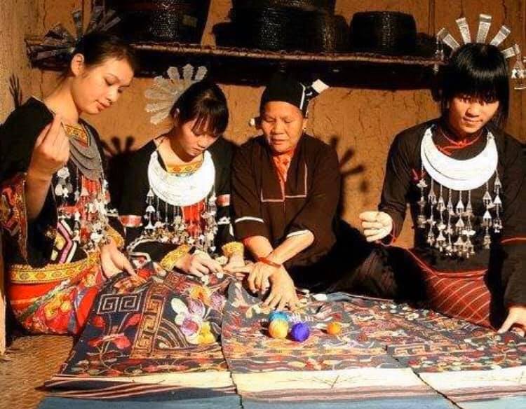 海南島の熱帯気候の中で生活している黎族(羅さん特別編)