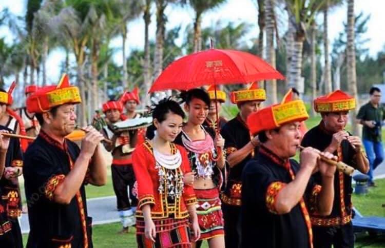 海南島の熱帯気候の中で生活している黎族(羅さん特別編)