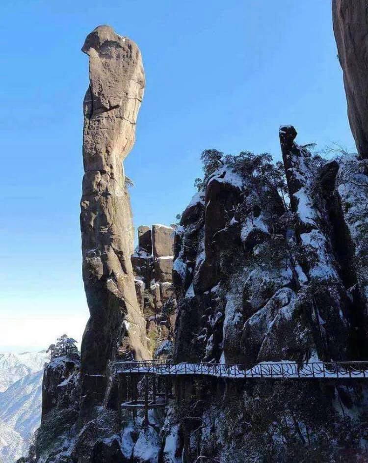 「不老不死の薬」が作られていたとの言い伝えがある江西省の三清山(羅さん特別編)