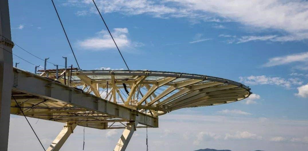 「世界最大級のガラス底展望ディスク」として有名な仙島湖游遊覧と天空之城(李さん特別編)