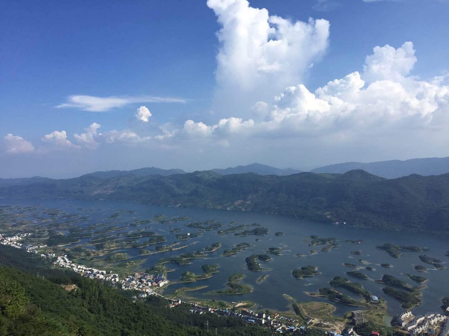 「世界最大級のガラス底展望ディスク」として有名な仙島湖游遊覧と天空之城(李さん特別編)