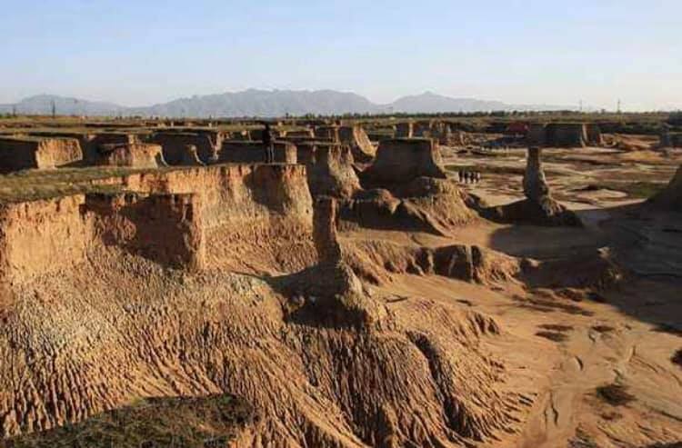 様々な気候変動を受けた地球の歴史を感じることのできる大同土林(何さん特別編)
