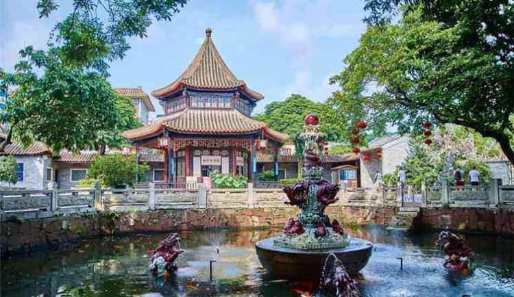 陶器の故郷といわれる佛山市の代表的な陶磁器工場の竃がある南風古竃(羅さん特別編)