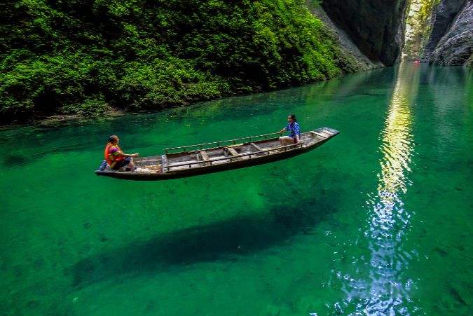 断崖絶壁、深い谷、そびえ立つ奇峰群、雄大な景色が広がる恩施大峡谷(2回目)(李さん特別編)