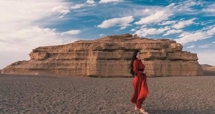 敦煌鬼城と呼ばれ、クムタグ砂漠にあるジオパーク、敦煌ヤルダン国家地質公園(何さん特別編)