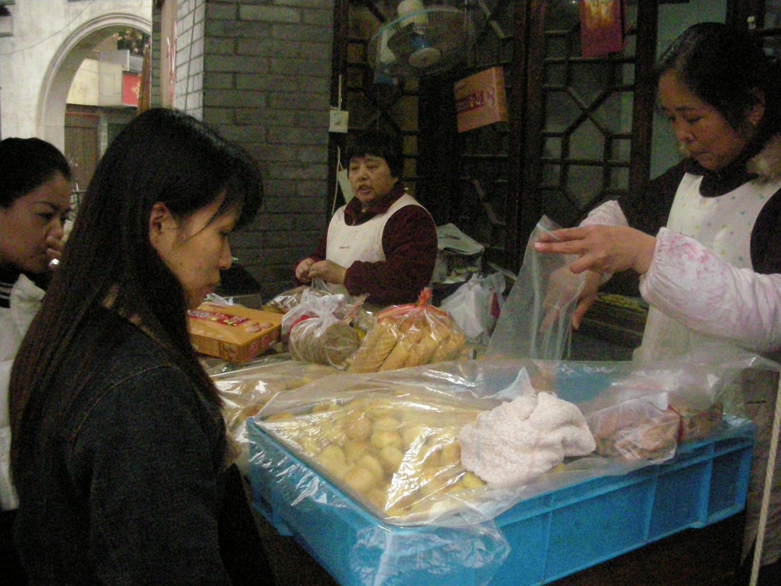 2000年ほど前は錫(スズ)の産地だったが、今は錫がない無錫(その5..江蘇料理に属し、甘味のある無錫料理)